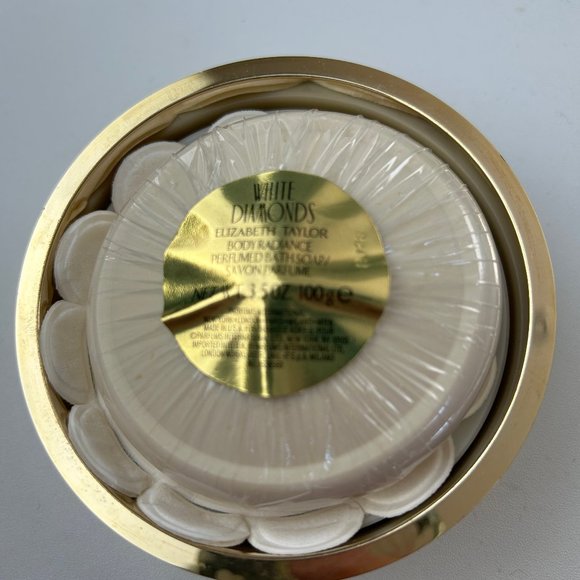 New White Diamonds by Elizabeth Taylor Perfumed Sopa with Holder 3.5 Oz - Picture 6 of 6